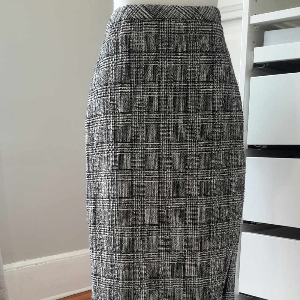 Banana Republic pencil skirt